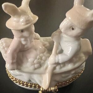 Porcelain Bunny's Trinket Box